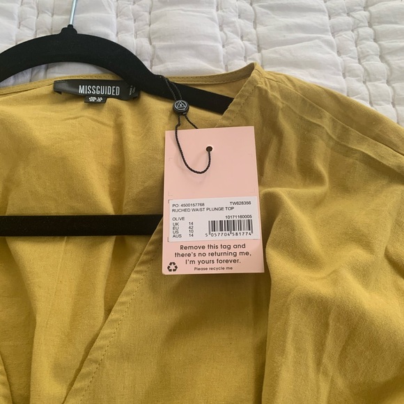 Missguided Olive Balloon Sleeve top - Picture 3 of 3